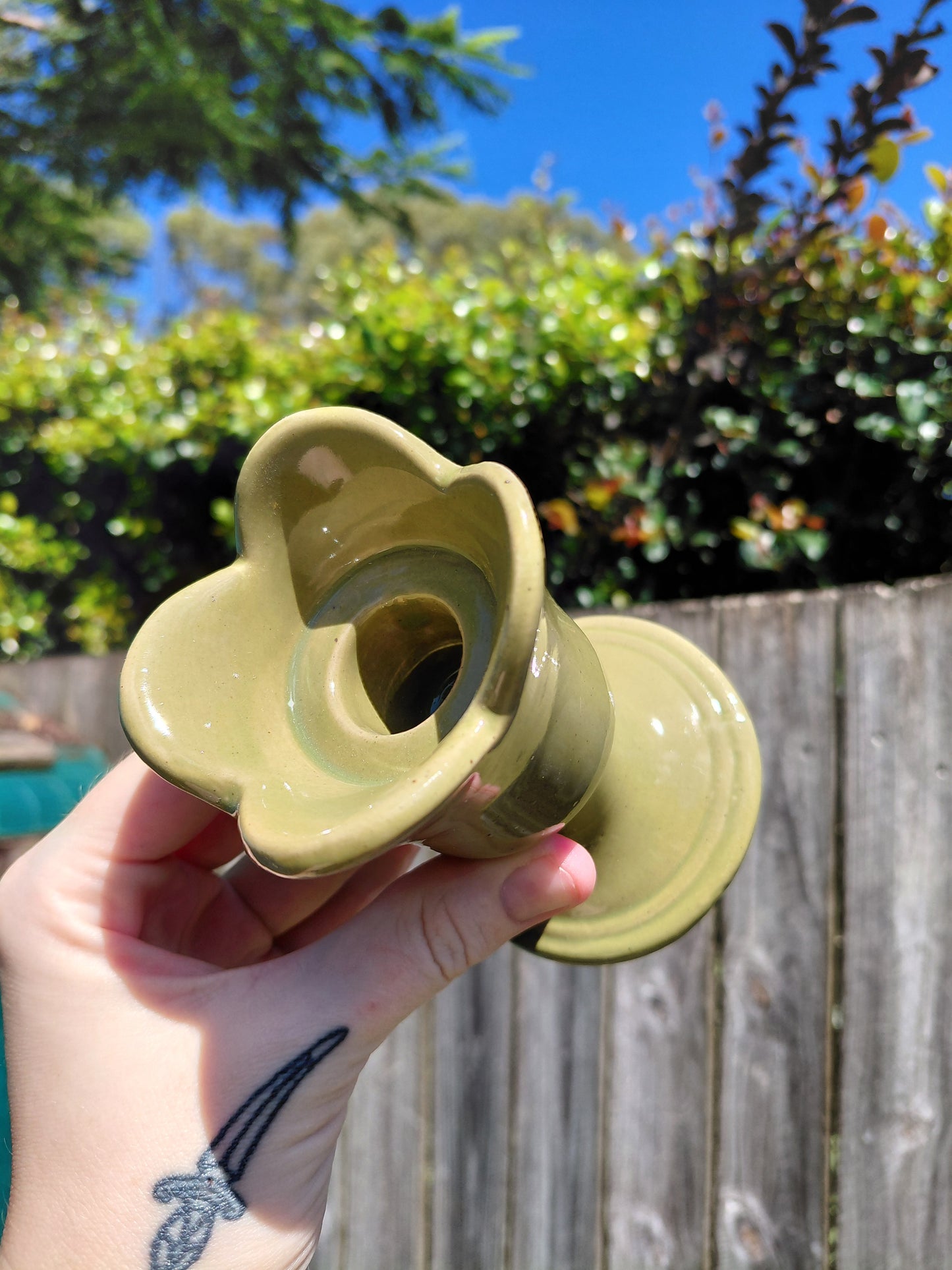 Soporte esférico con forma de pétalo - Verde musgo