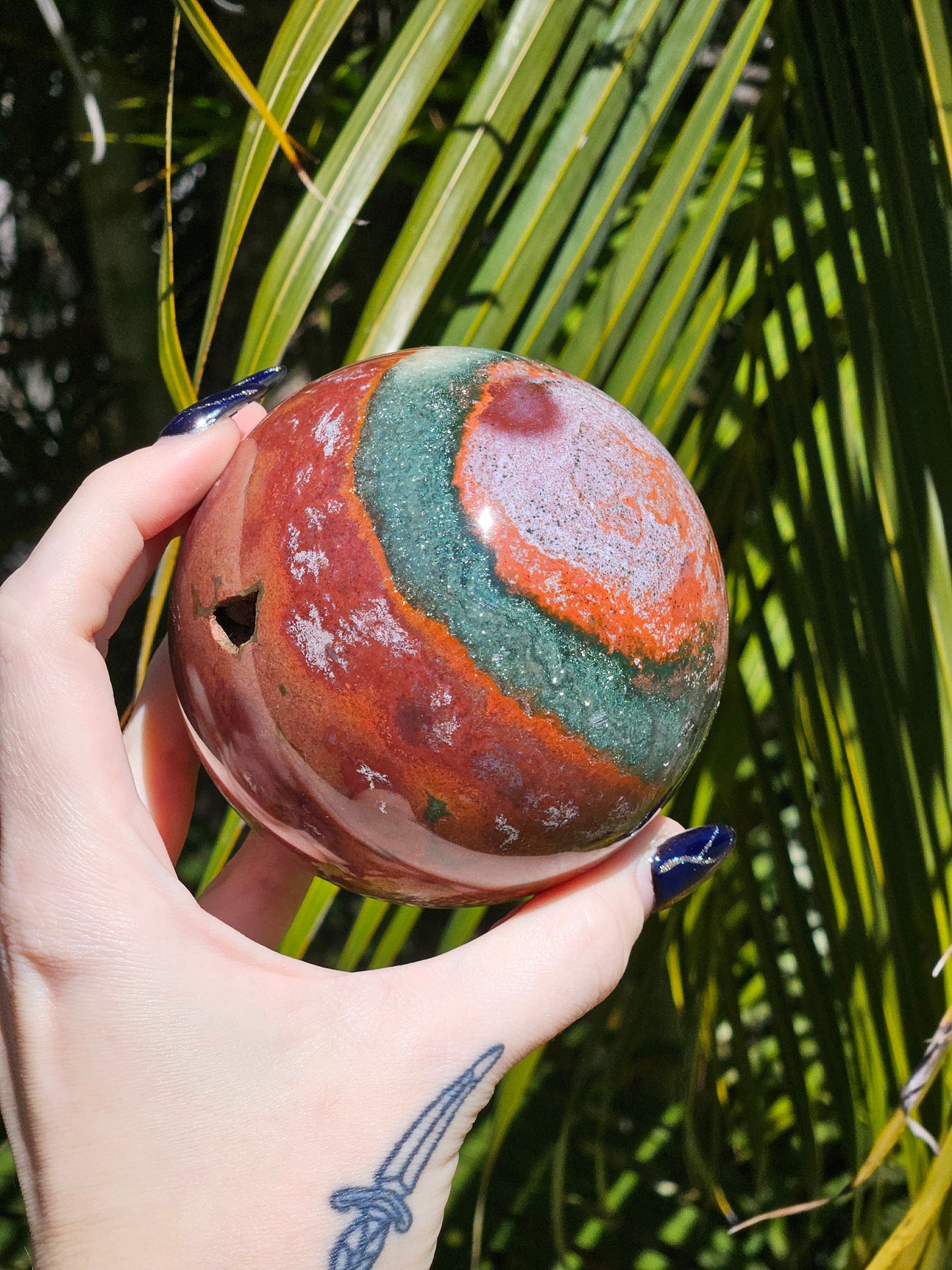 Esfera grande de jaspe oceánico A