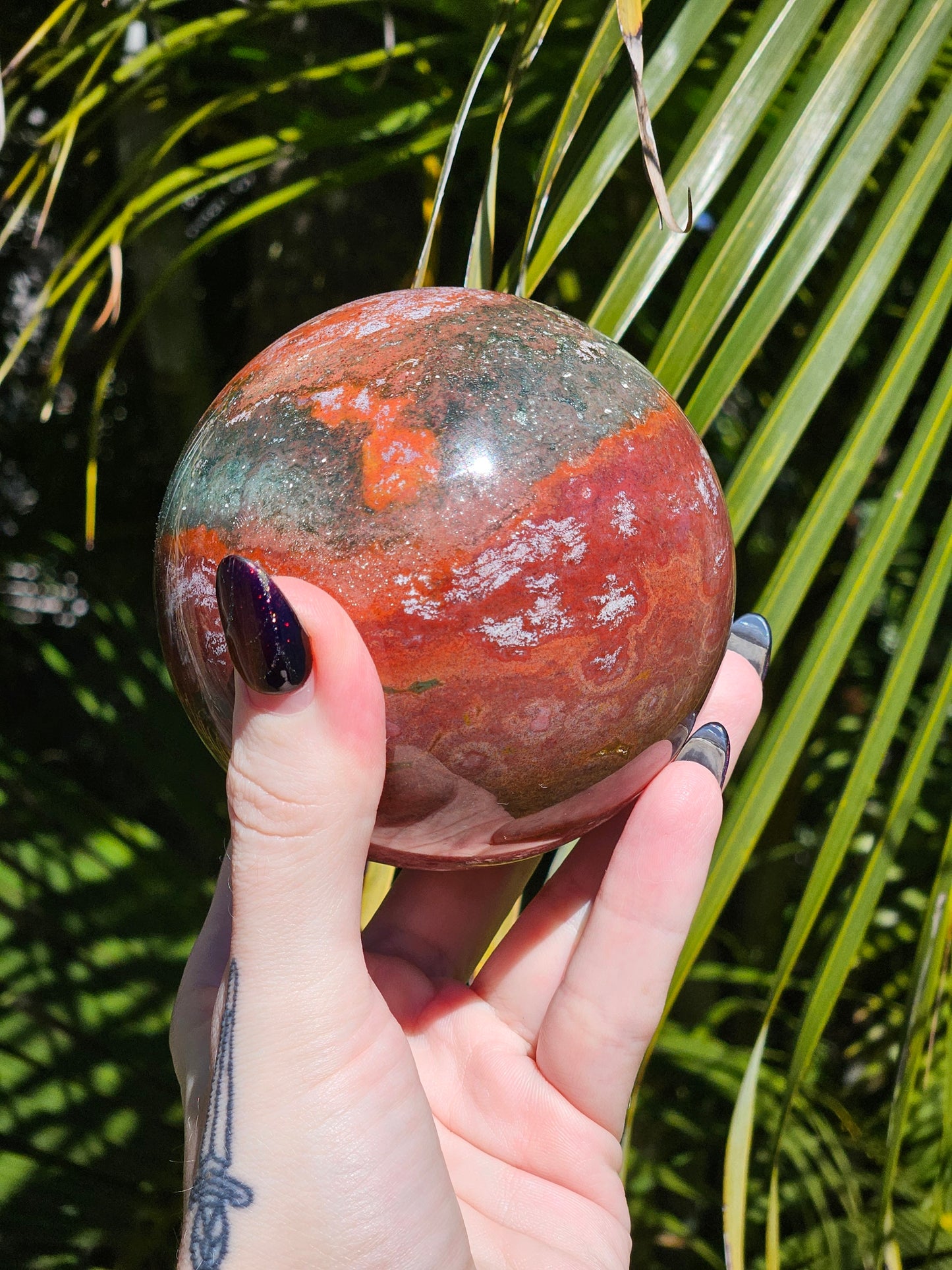 Esfera grande de jaspe oceánico A
