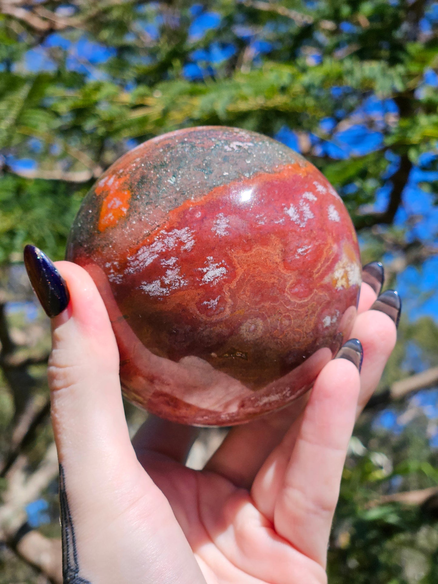 Esfera grande de jaspe oceánico A