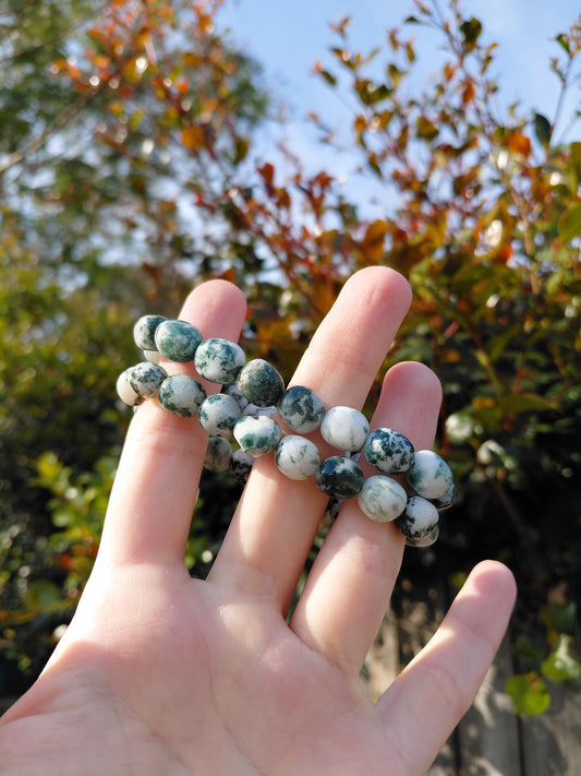 Baumachat Trommelstein Armbänder