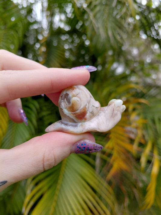 Flower Agate Snail Carvings
