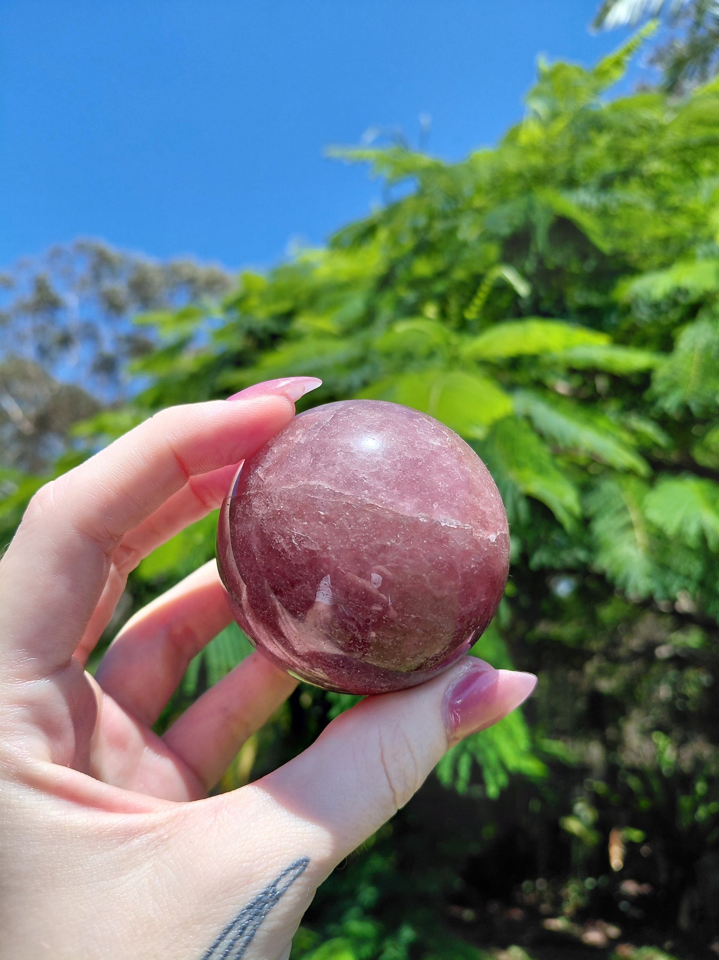 Esfera Mediana de Cuarzo Fresa