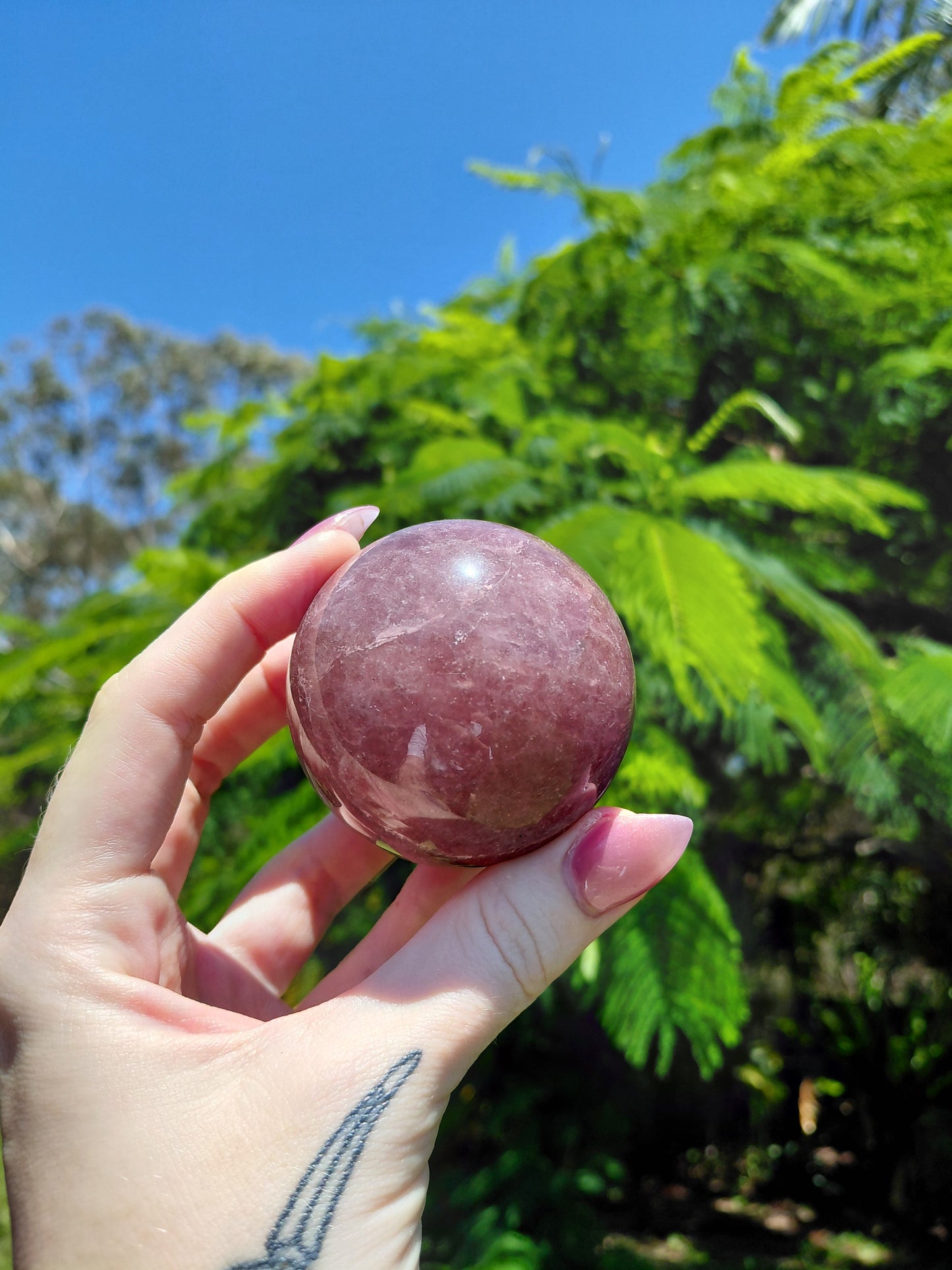 Esfera Mediana de Cuarzo Fresa