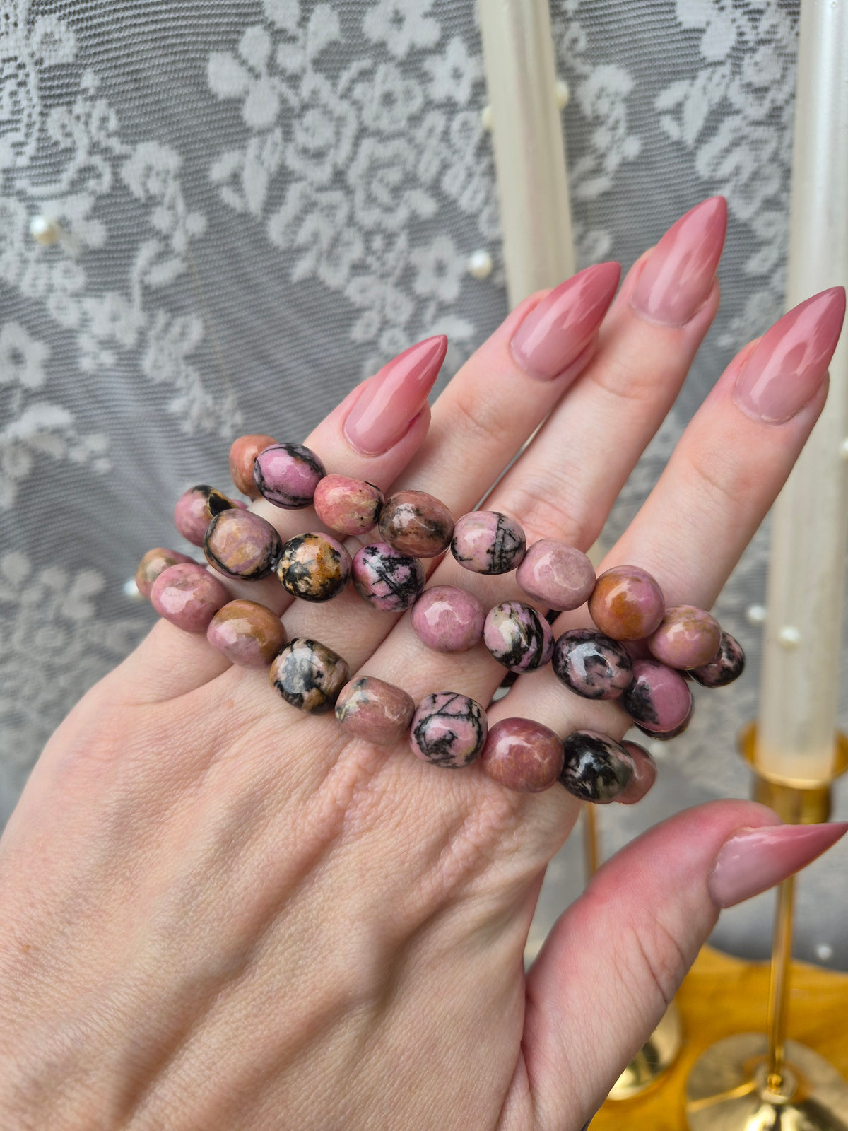 Australischer Rosa Opal Trommelstein-Armbänder