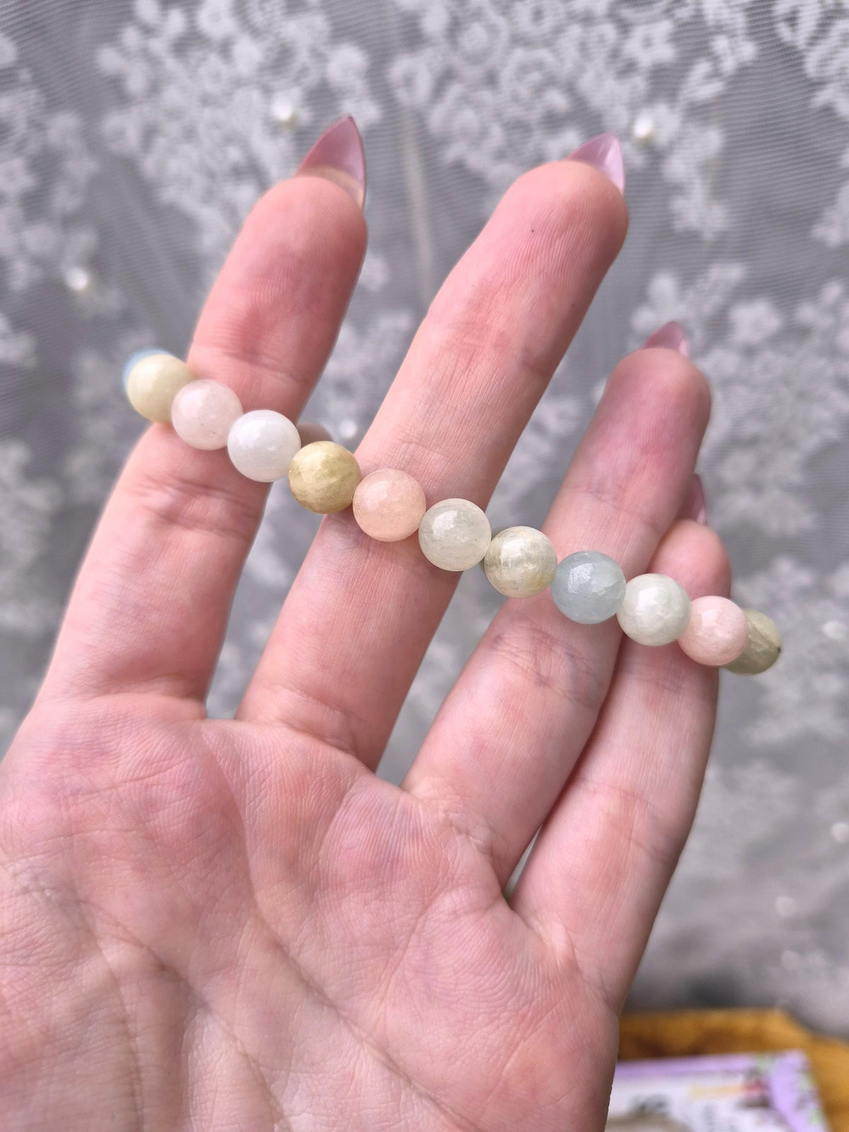Australischer Rosa Opal Trommelstein-Armbänder
