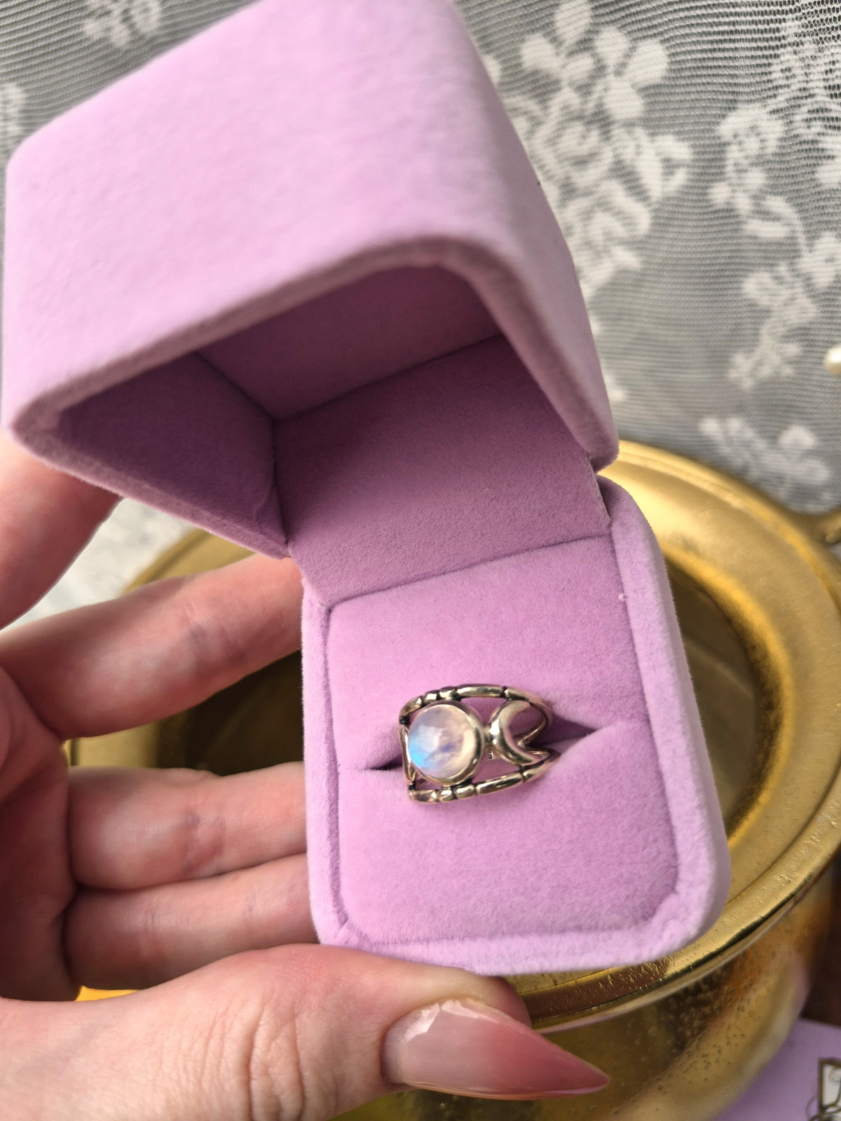 Moonstone Ring - Stirling Silver - Size 6