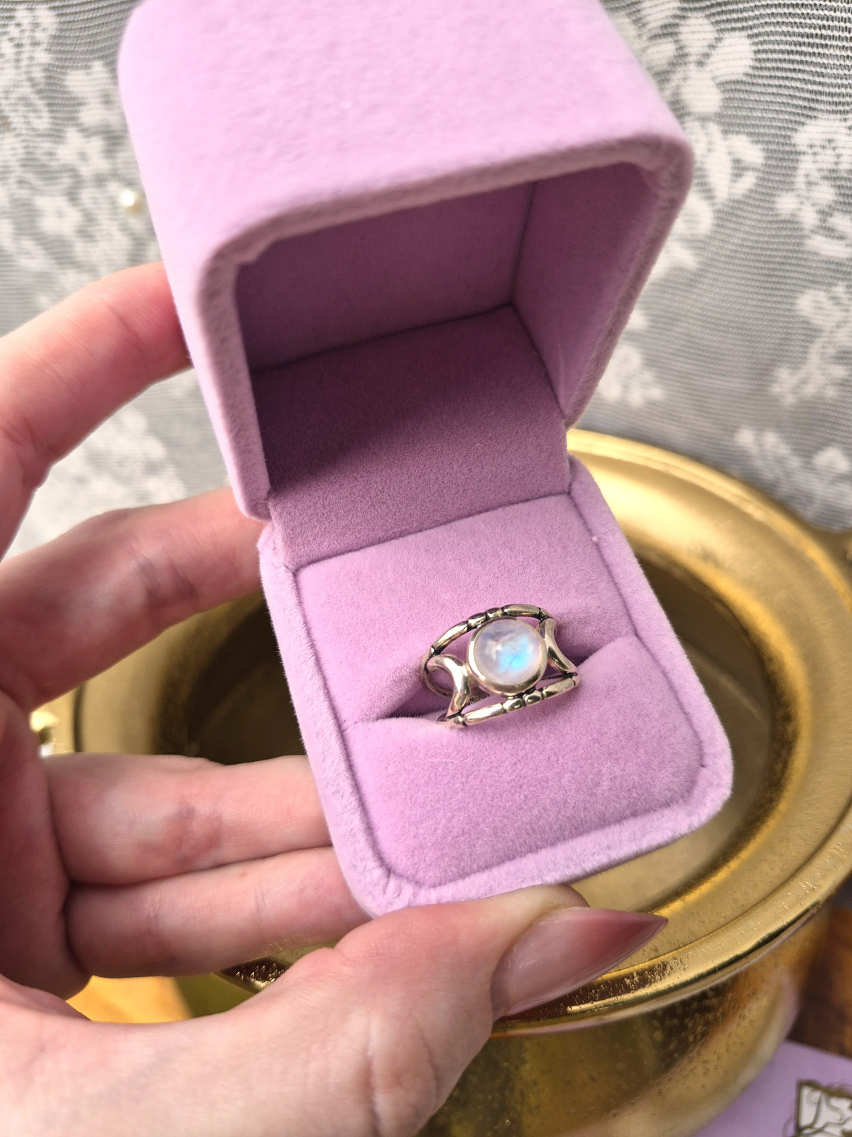 Moonstone Ring - Stirling Silver - Size 6